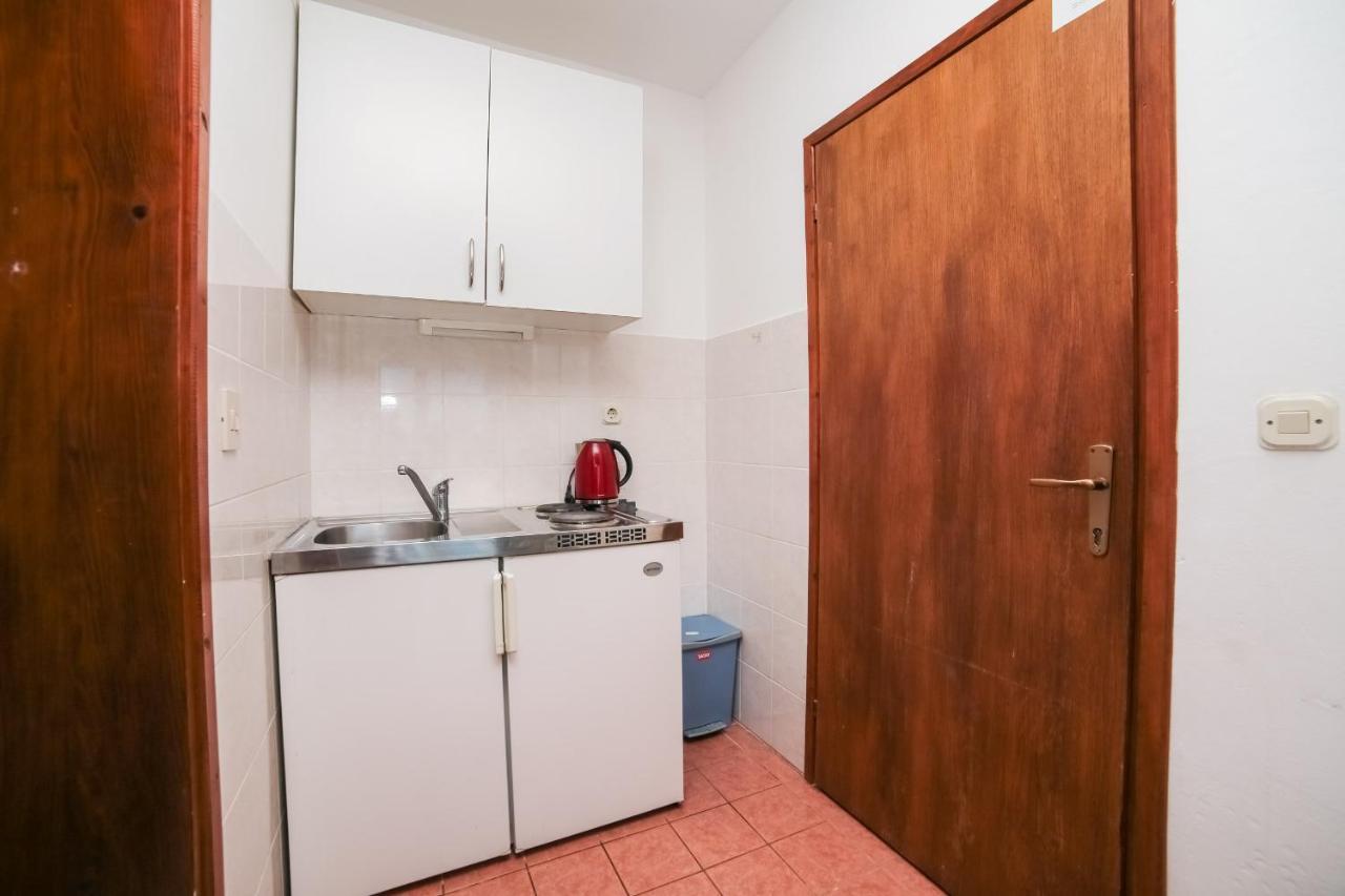 Apartments Slavena Gradac  Bagian luar foto