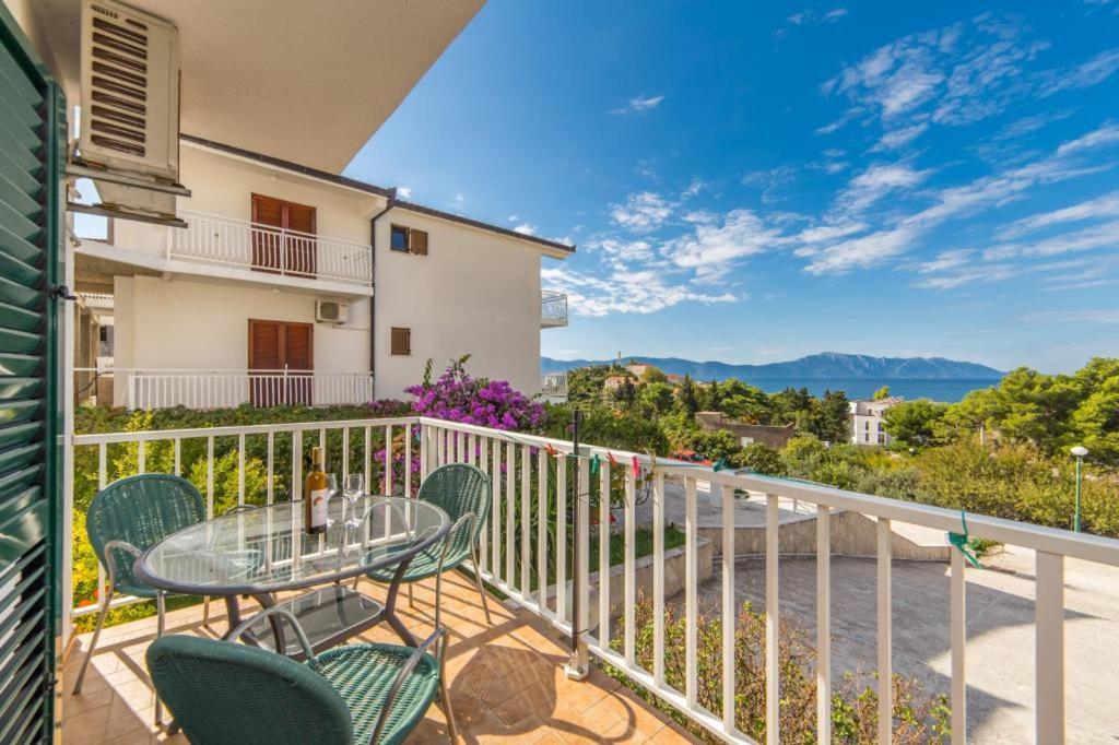 Apartments Slavena Gradac  Bagian luar foto
