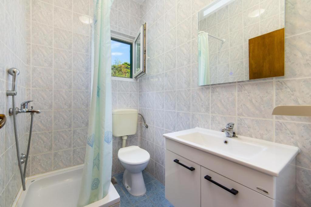 Apartments Slavena Gradac  Bagian luar foto