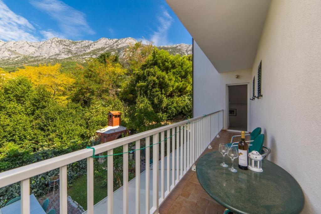 Apartments Slavena Gradac  Bagian luar foto