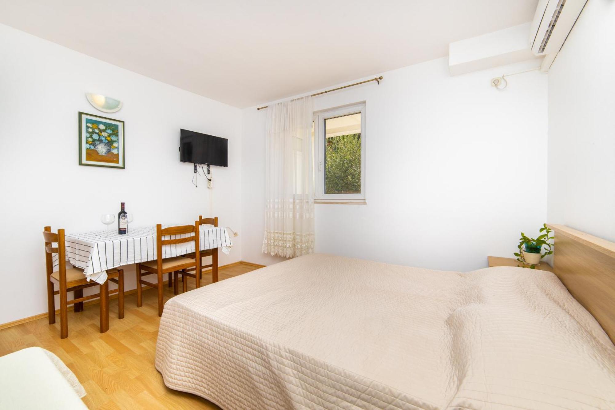 Apartments Slavena Gradac  Bagian luar foto